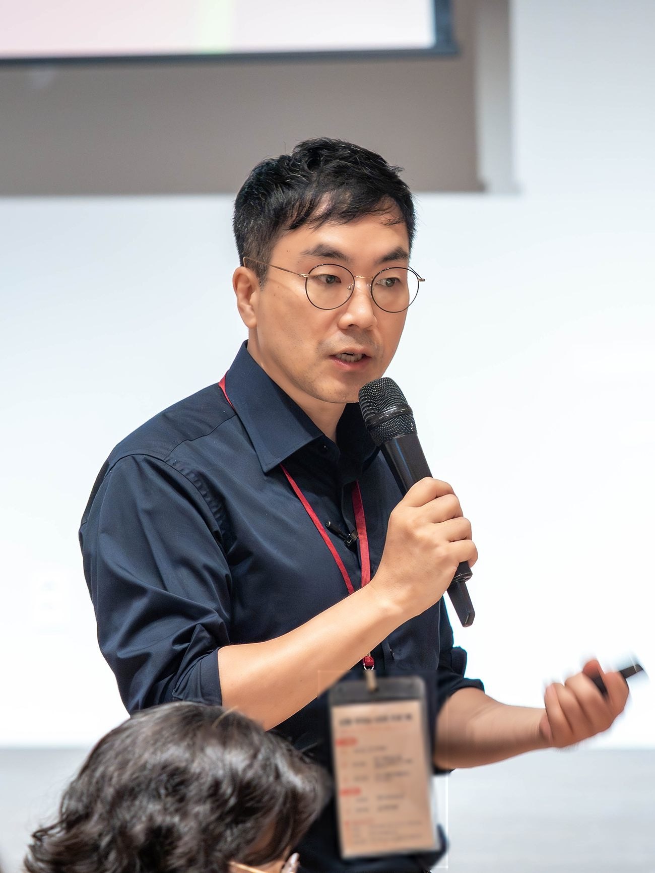 강연 중인 한창훈